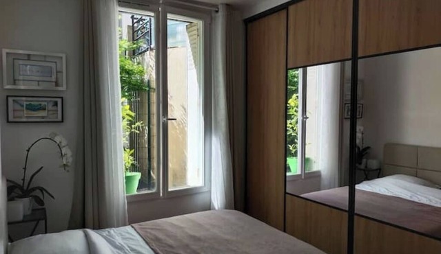 Charming 2-room apartment, quiet location (classified furnished)