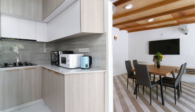 charming 2-room apartment offers the perfect retreat for families and friends.