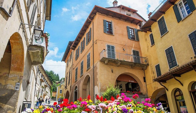 Charming 2½-room apartment in the heart of the magical old town of Orta San Giulio