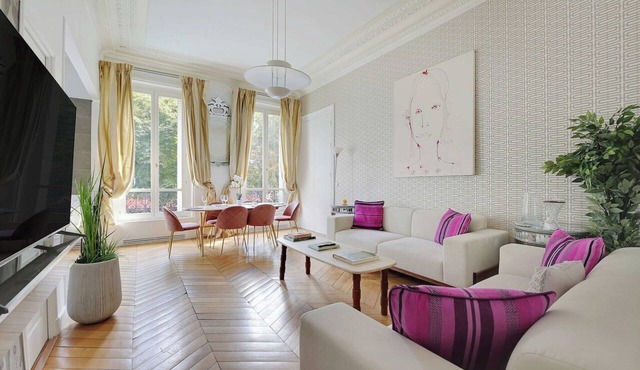 Charming 2BR/4P - Georges V/Champs-Ã‰lysÃ©es
