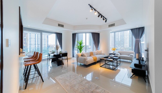 Charming 2BR Apt at Opera Grand