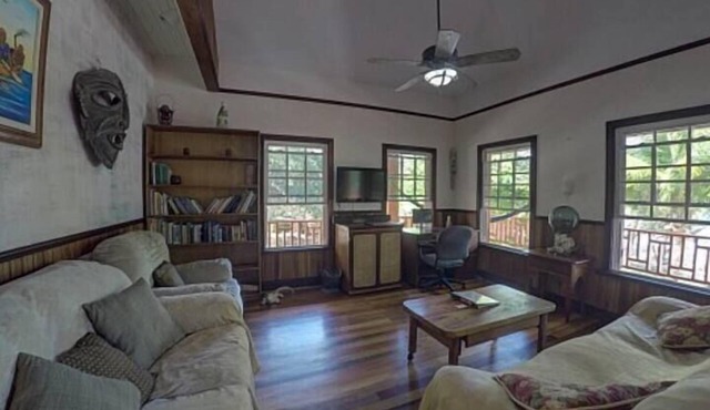 Charming 2BR Beach House: Ideal for Extended Stays