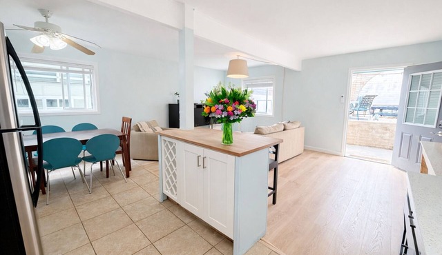 Charming 2BR Ocean Beach