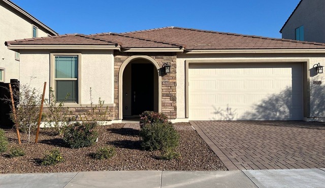 Charming 3 bd + office NEW upscale home in great area full of amenities!
