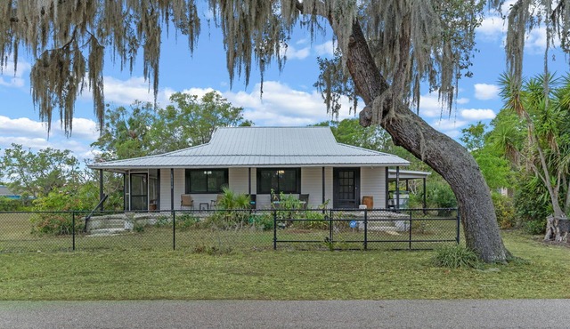 Charming 3-bdrm house. Spacious yard, plenty of parking, & a peaceful setting.