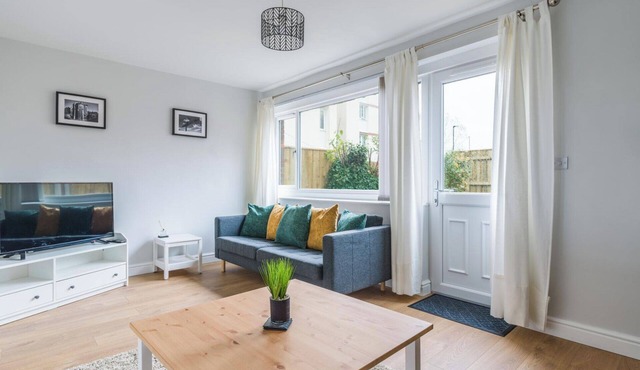 Charming 3-bed House in Newcastle Upon Tyne