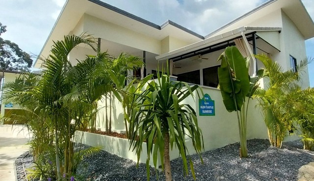 Charming 3-bed/2-bath pool water view villa; WiFi, AC in Hin Kong; 30+ days only