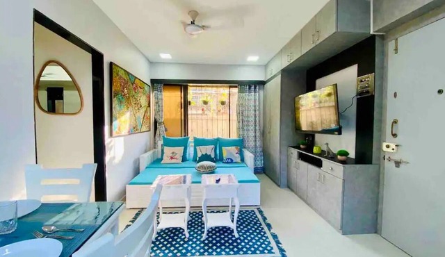 Charming 3 Bed 2 Bath in Bandra West with Balconyn