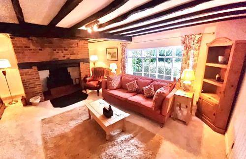 Charming 3 bed kent Cottage