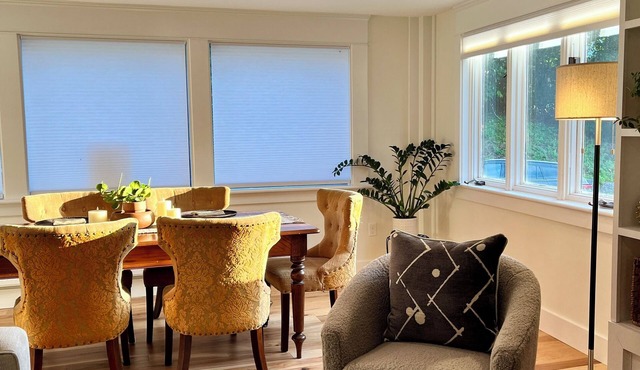 Charming 3-Bedroom Family Retreat, DOWNTOWN Shelburne Falls. Walk to Everything!