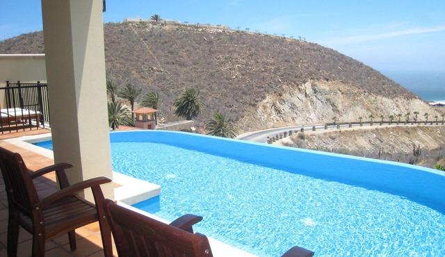 Charming 3-bedroom villa with tons of amenities, free WiFi in Cabo San Lucas