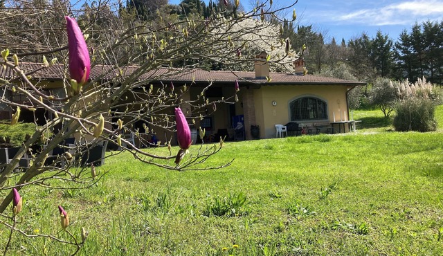 Charming 3-bedroom bed & breakfast in serene Cenate sotto with WiFi