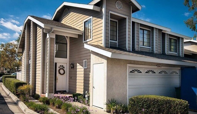 Charming 3-bedroom condo with WiFi and AC in peaceful Mission Viejo