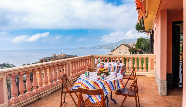 Charming 3-bedroom 4 bathrooms villa with WiFi and AC in beautiful Rapallo