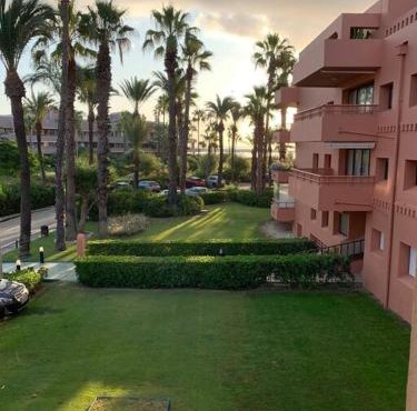 Charming 3 Bedroom apartment with sea view in the heart of Sotogrande