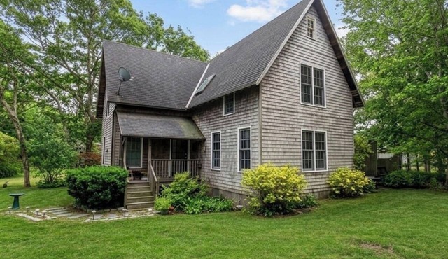 Charming 3-bedroom Cottage with AC in Oak Bluffs - Sleeps 8