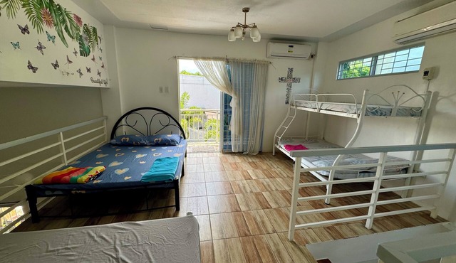 Charming 3-bedroom fully AC small villa w/pool, gazebo and garden in Santa Rosa.