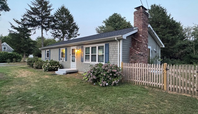 Charming 3-bedroom house in lovely Barnstable