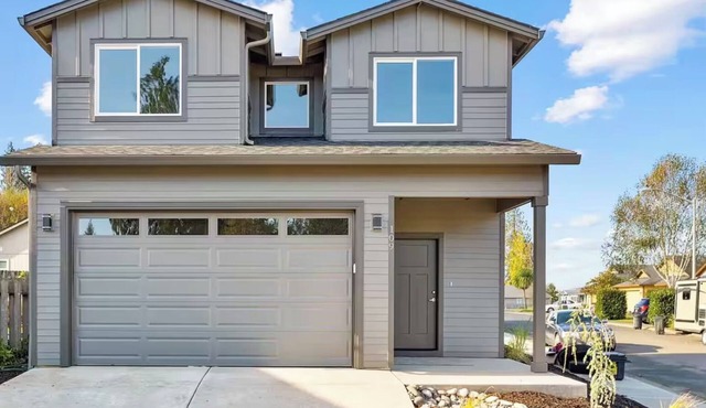 Charming 3-bedroom house close to the Columbia River