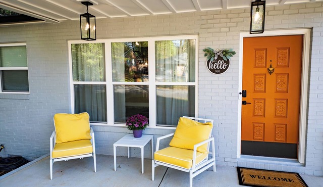 Charming 3-bedroom house walkable to Covington Square