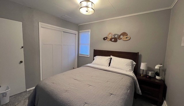 Charming 3-bedroom house with AC and WiFi in welcoming Milwaukee