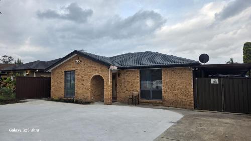 Charming 3-Bedroom House Rental in Sydney