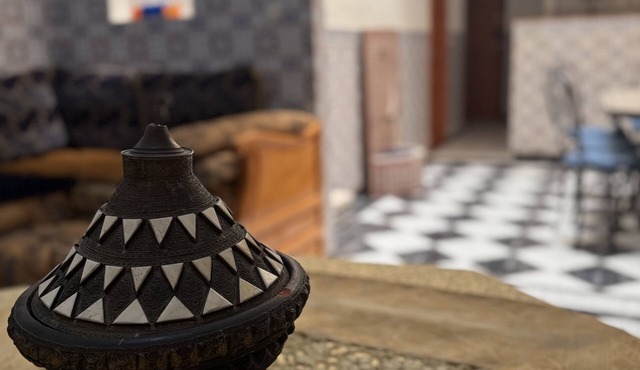 Charming 3-bedroom riad in marvelous Marrakesh with WiFi, AC, 3 swimming pools