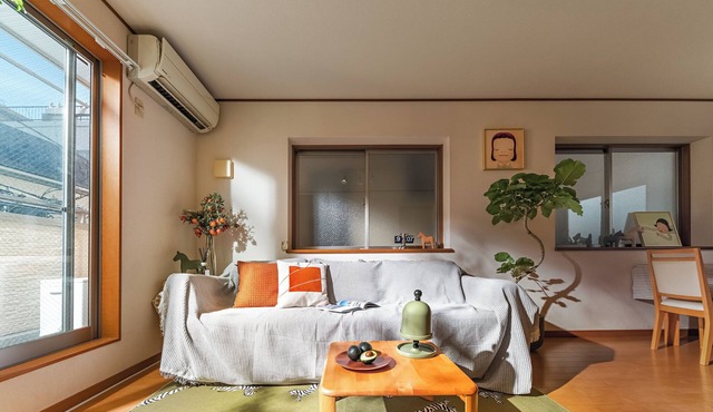 Charming 3-bedroom villa with AC in peaceful Osaka
