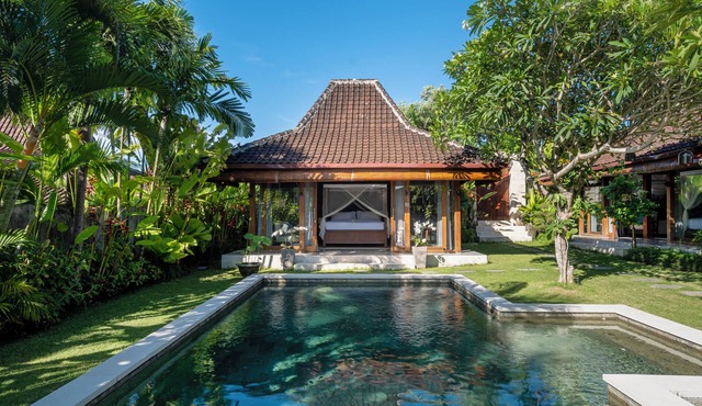 Charming 3-BR villa, large garden and pool, a true hidden gem in Canggu Bali