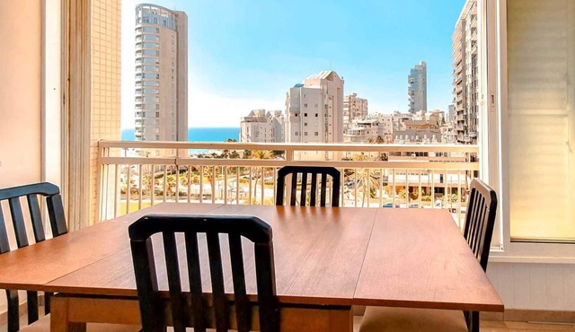 Charming 3bdr apt with sea view B5