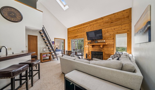 Charming 3BR Mt Retreat Near Seven Springs