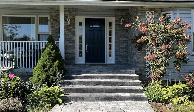 Charming 4-bedroom Cape Cod, 1000 Islands getaway