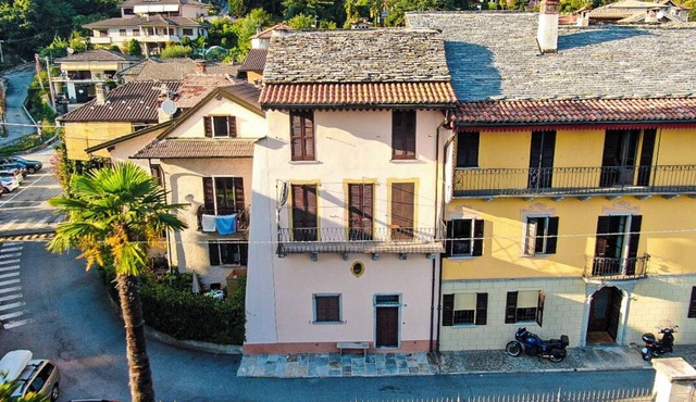 Charming 4½-room corner house with a beautiful view of Lake Maggiore
