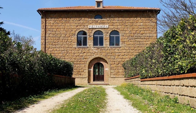 Charming 5-Bed Villa in Pitigliano Tuscany
