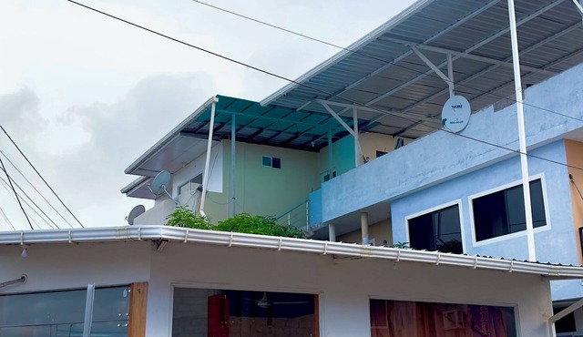 Charming 5-bedroom hotel with WiFi, AC in enjoyable San Cristobal - Galápagos