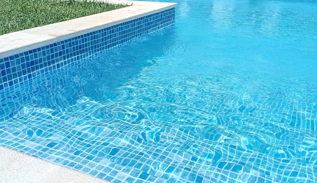 Charming 600sqm Villa With a Large Garden & Pool