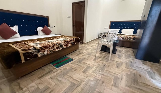 Charming 9-bedroom building with AC in vibrant Varanasi