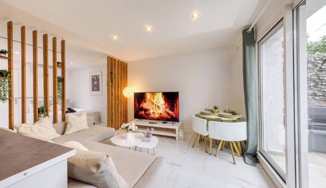 Charming AC Studio Near Paris – Quick Access 30 min to Central Paris