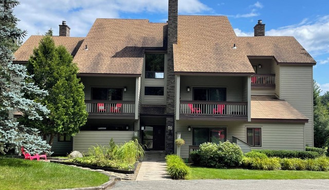 Charming Adirondack Condo at the Prestigous Whiteface Club