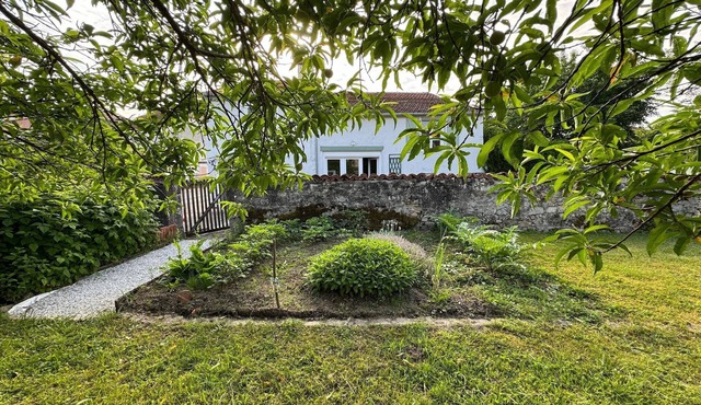Charming and comfortable holiday home in Melay