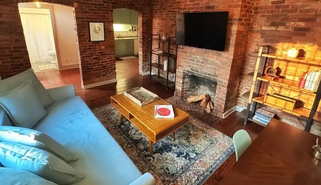 Charming and Historic College Hill Apartment on Benefit Street
