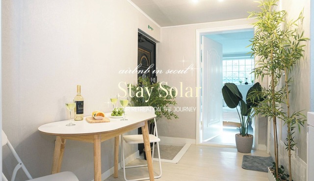 Charming and modern 2-bedroom apartment in brilliant Songpa gu, Seoul with AC
