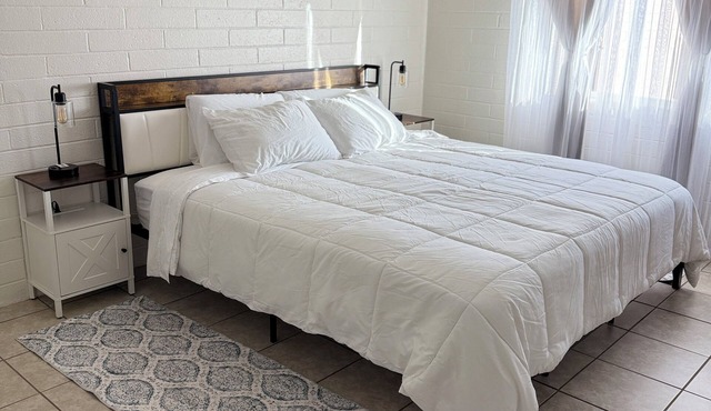 Charming and quiet 1-bedroom apartment near amenities, U of A, & downtown Tucson