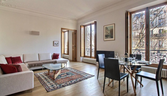 Charming and quiet 2 BD 2 BTH near Notre Dame, insurance included