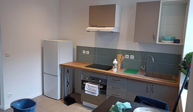 Charming apartment located in Corbeil-Essonnes, 5 minutes' walk from the station.