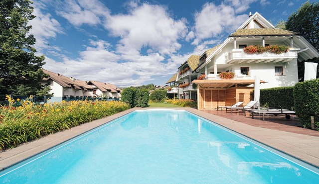 Charming Apartment "Steppe" in Villa Anina with Pool