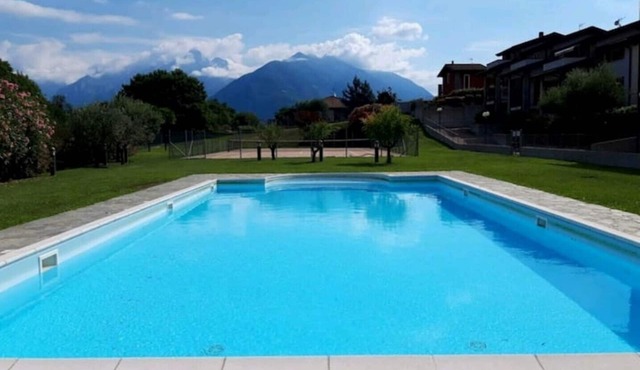 Charming apartment with swimming pool, tennis court