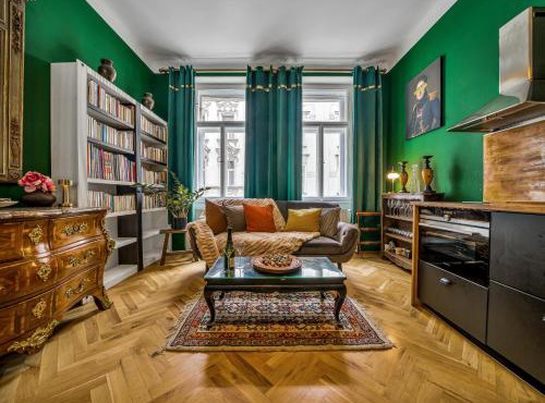Charming apartment 2 bedrooms Odboru 5