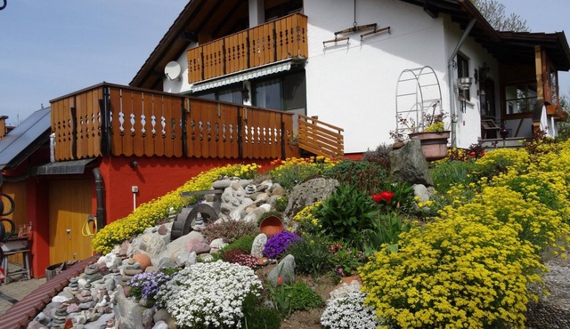 Charming Apartment “Camilla Wagner” with Mountain View