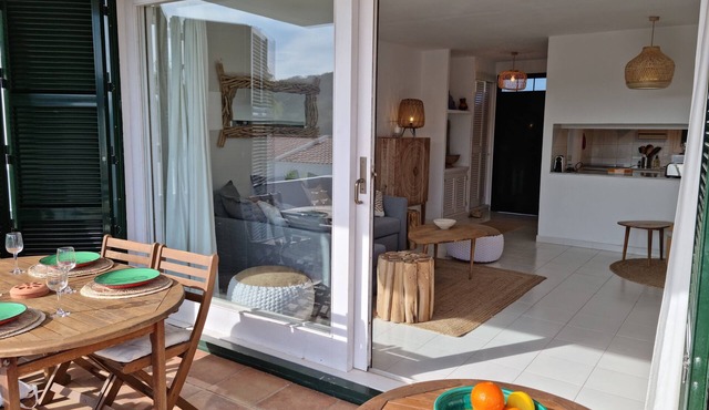 Charming Apartment "El Ton Golf" near the Beach with Golf Course, Pool, Garden & Wi-Fi